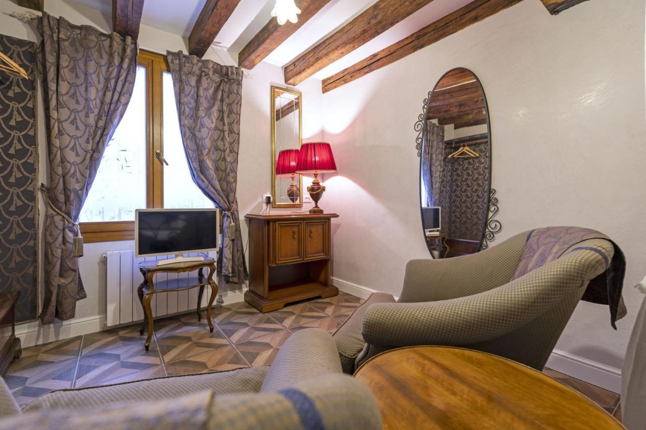 Il Nido Di San Stae Apartment Венеция Екстериор снимка